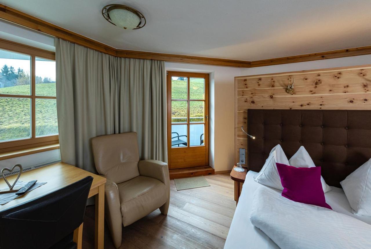 Hotel Und Alpen Apartments Mit Sauna - Buerglhoeh Bischofshofen Exterior foto