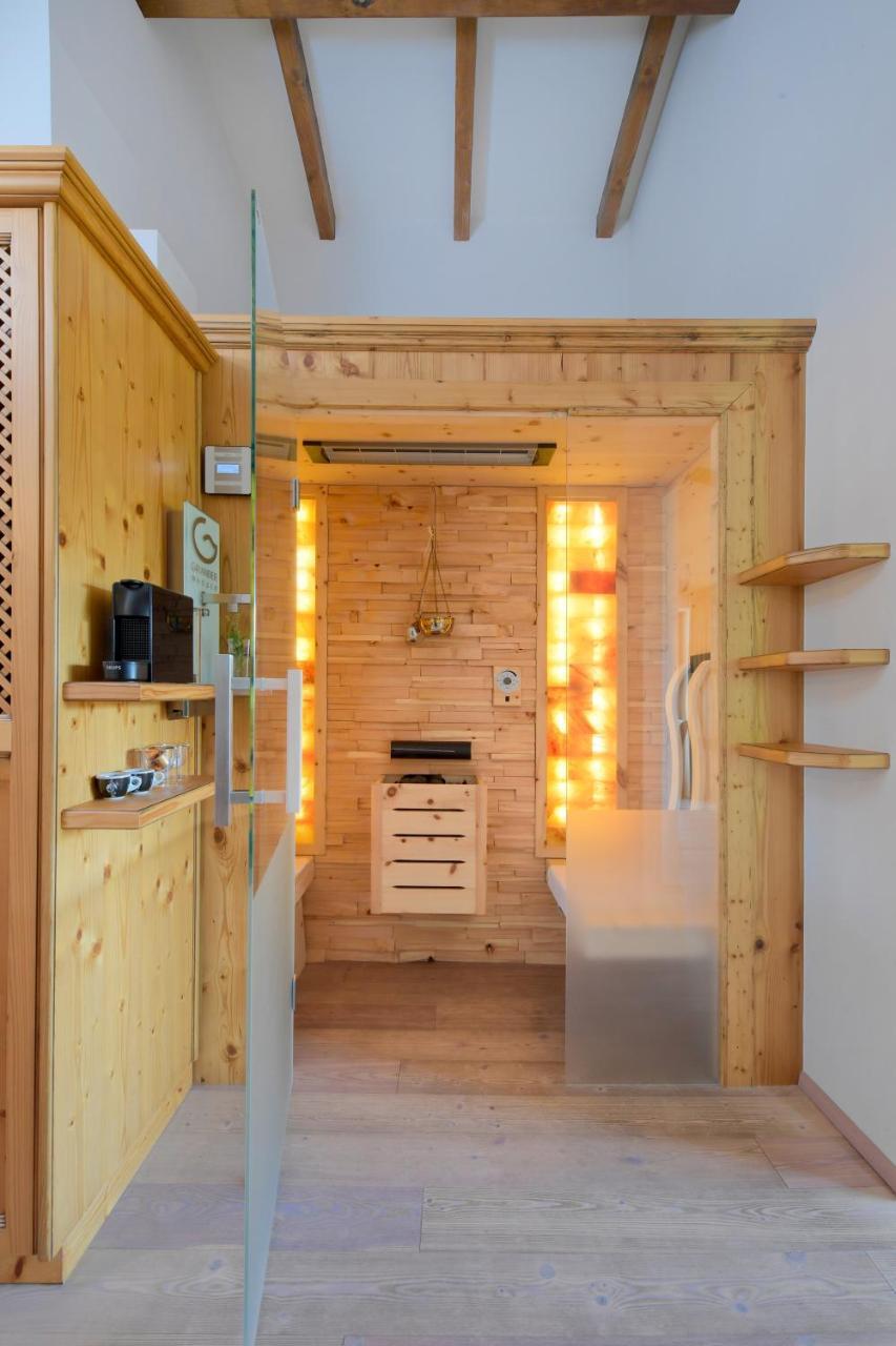 Hotel Und Alpen Apartments Mit Sauna - Buerglhoeh Bischofshofen Exterior foto